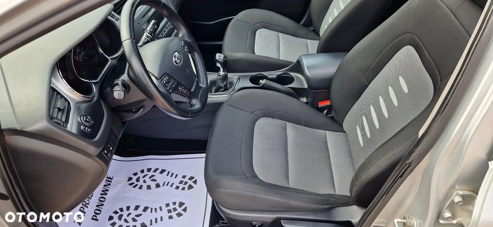 Kia Ceed 1.6 GDI Vision - 20