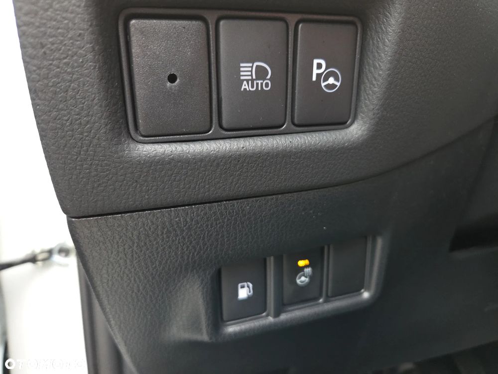 Toyota C-HR 2.0 Hybrid GR Sport - 24