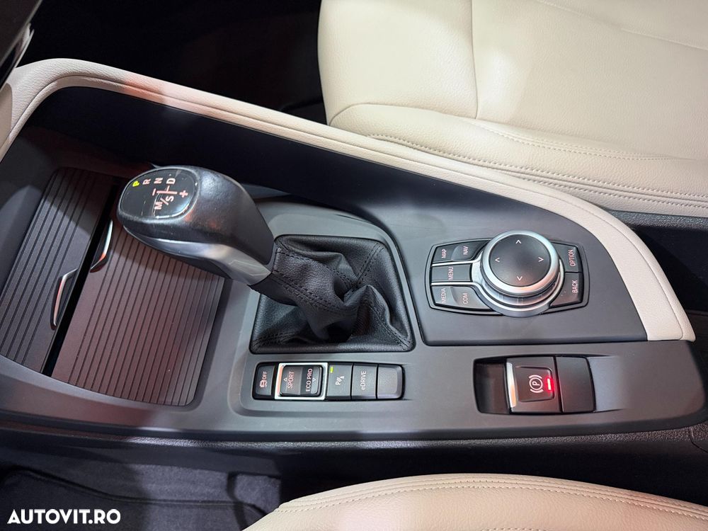 BMW X1 xDrive25e Advantage - 11