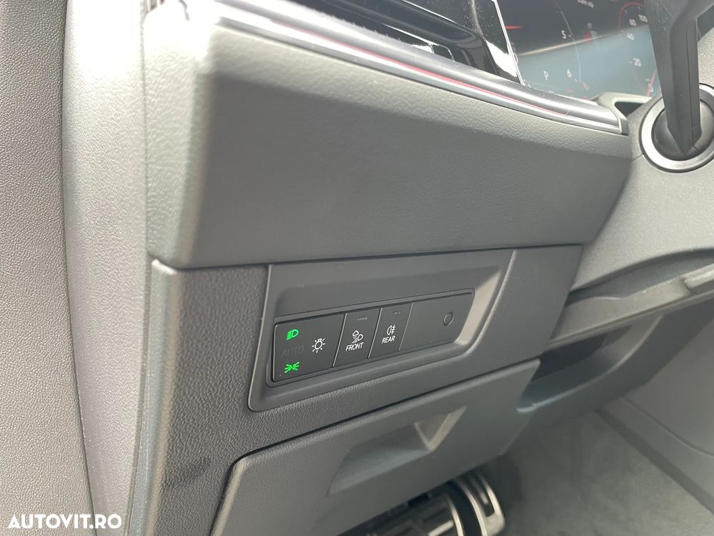 Volkswagen Touareg V6 TDI 4MOTION R-Line - 16