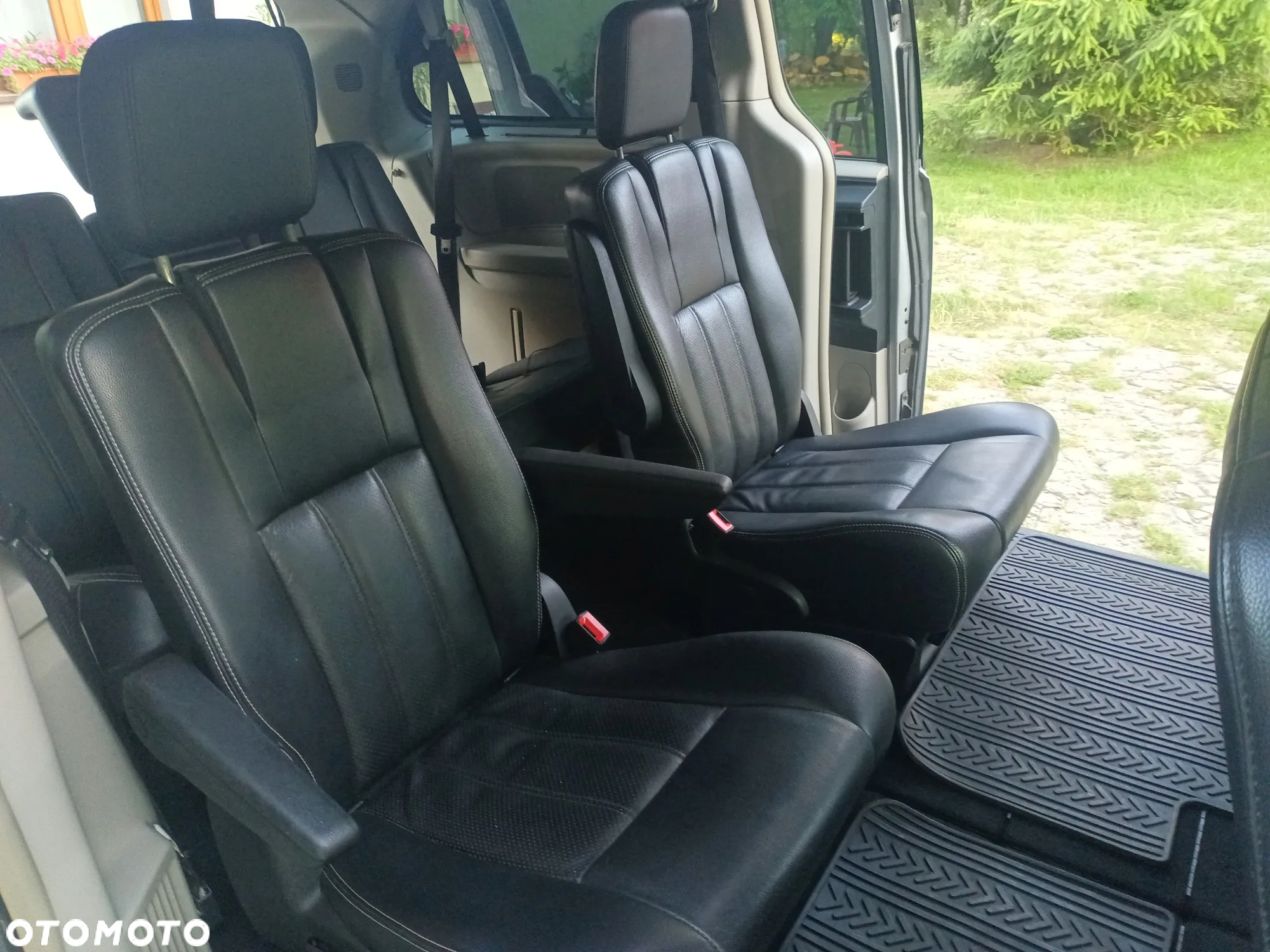 Lancia Voyager 2.8CRD Gold - 8