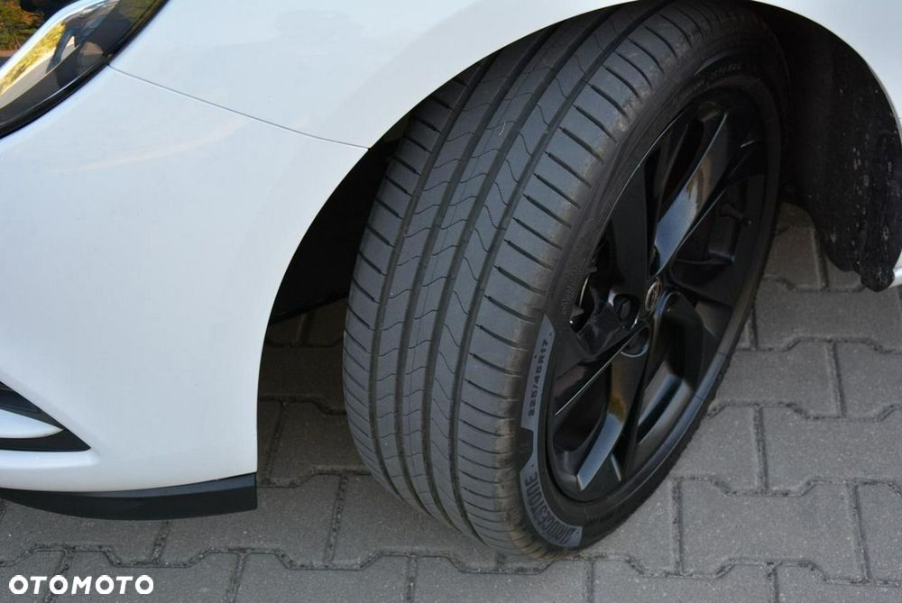 Opel Astra 1.4 Turbo Innovation - 37
