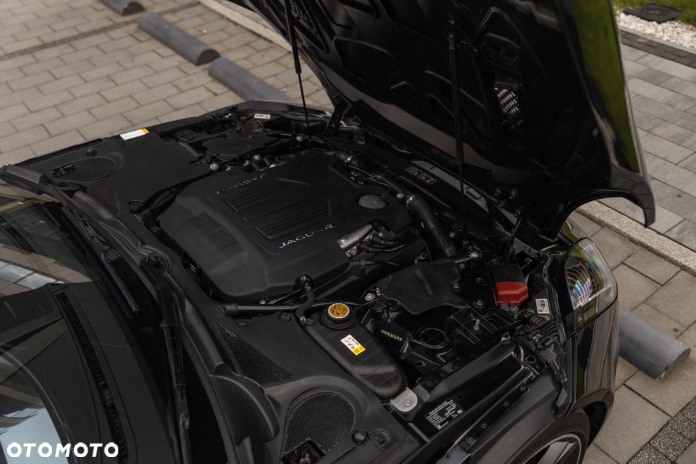 Jaguar F-Type R AWD - 15