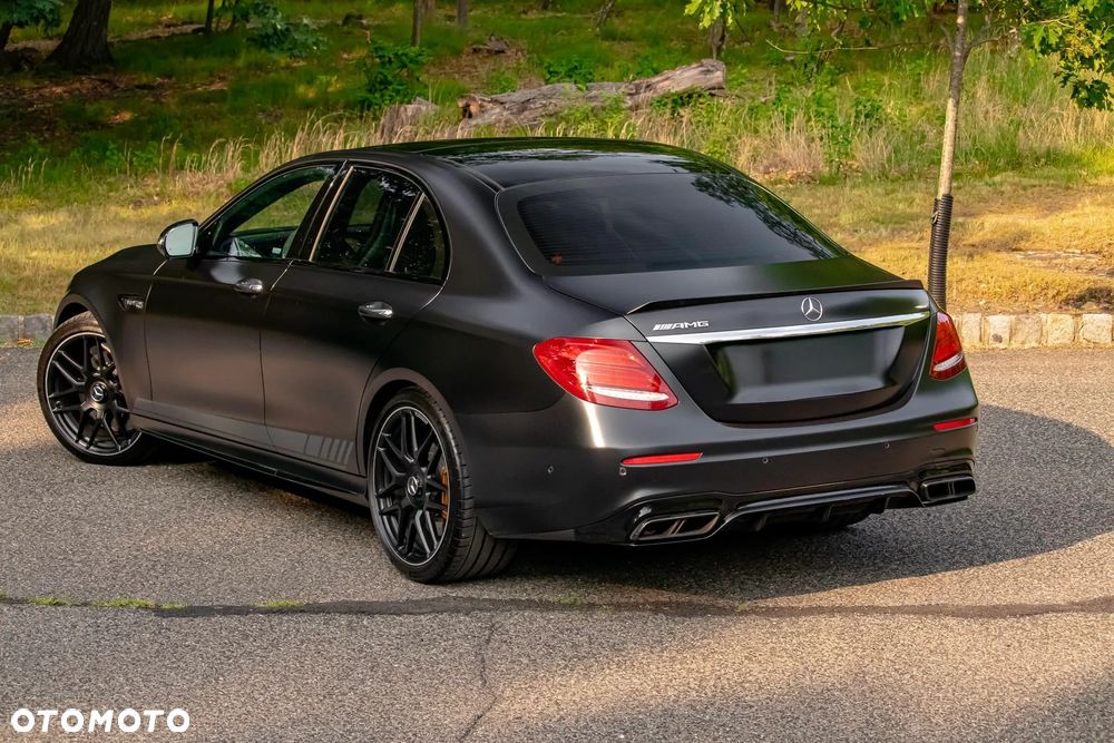 Mercedes-Benz Klasa E 300 9G-TRONIC AMG Line - 5