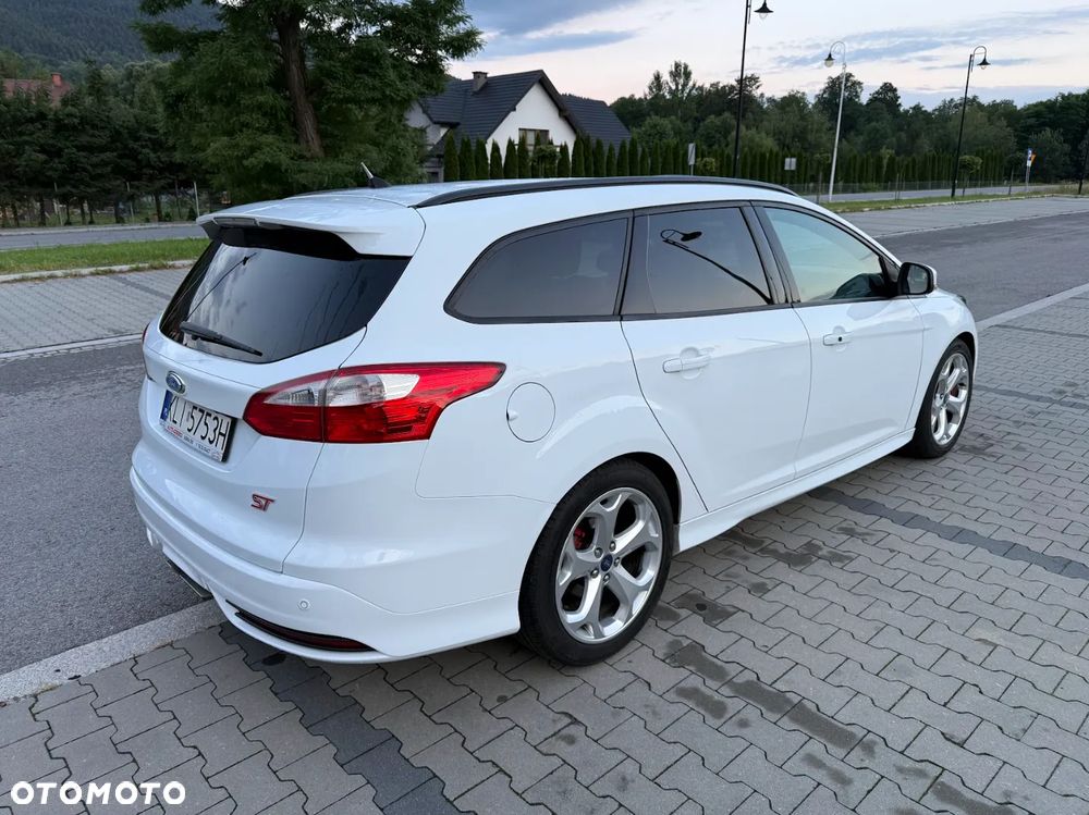 Ford Focus 2.0 EcoBoost ST mit Leder-Sport-Paket - 3