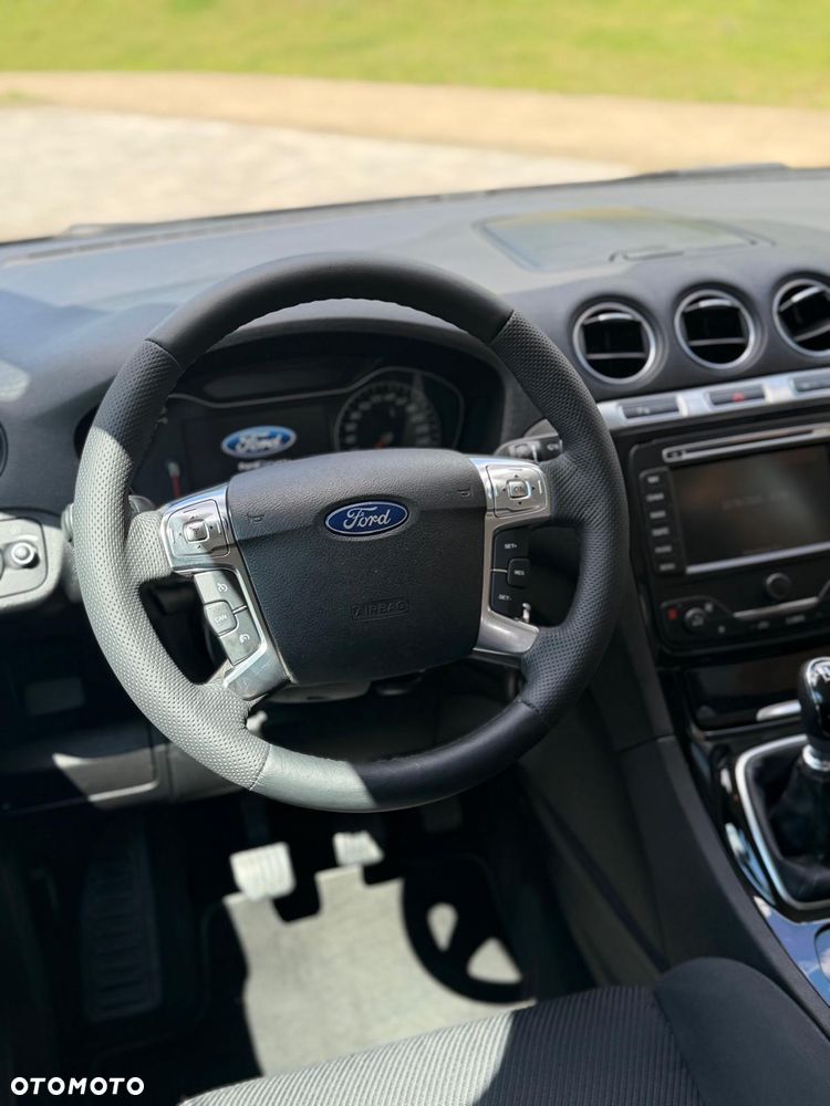 Ford Galaxy 2.0 TDCi Titanium - 17