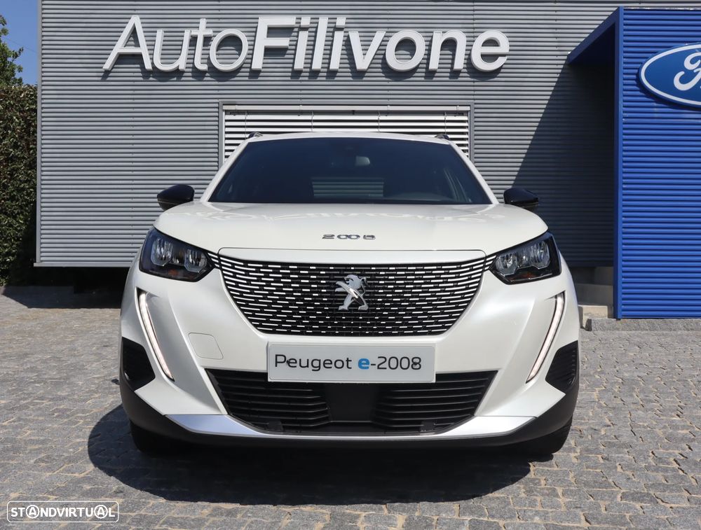 Peugeot e-2008 Allure - 8