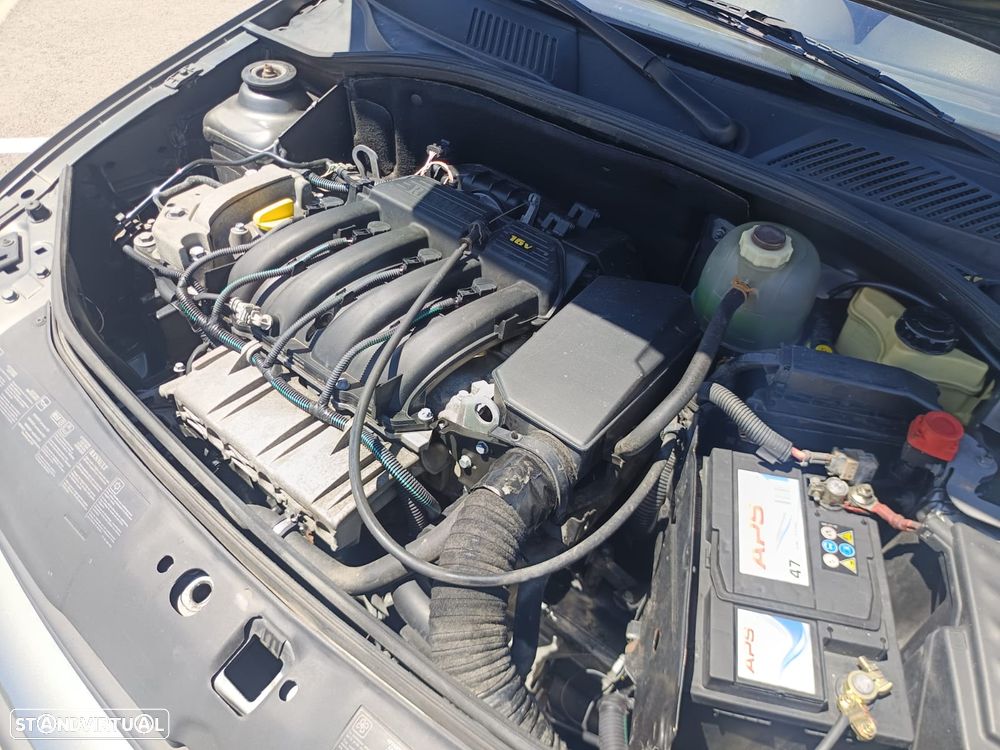Renault Clio 1.4 16V Si - 16