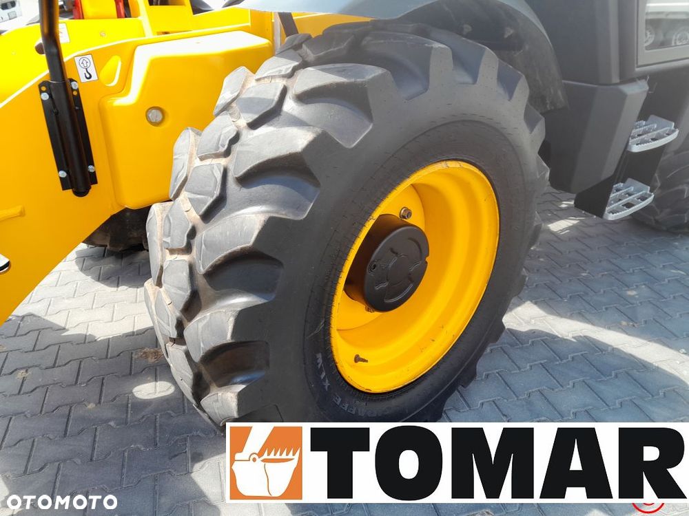 JCB 540-200 2019r - 20