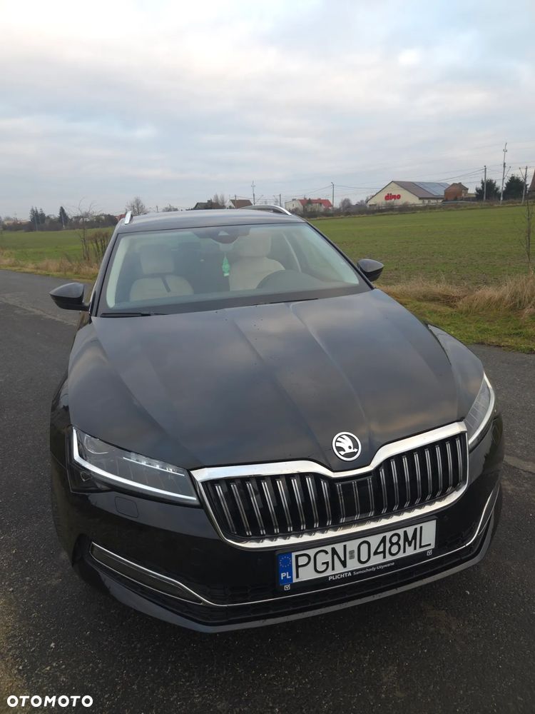 Skoda Superb 2.0 TDI DSG Ambition - 1