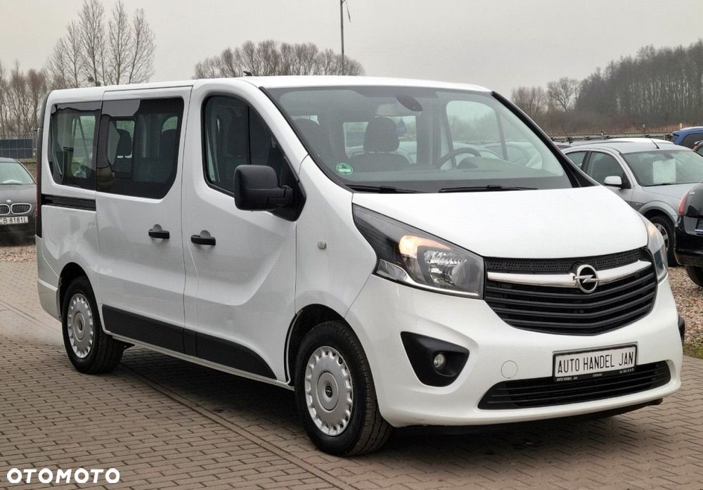 Opel Vivaro - 11