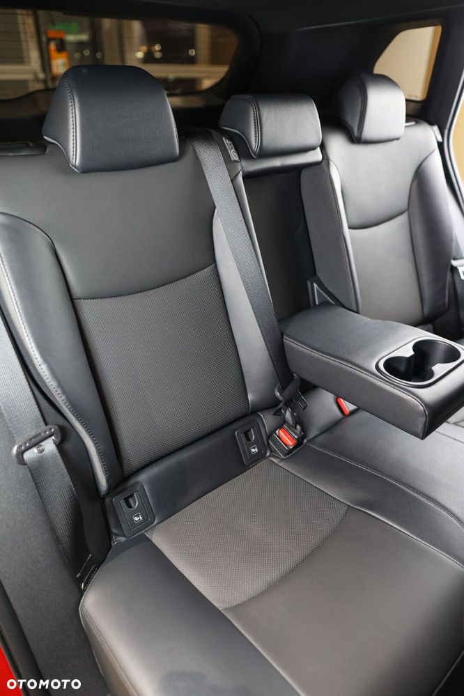 Toyota Corolla Cross - 19