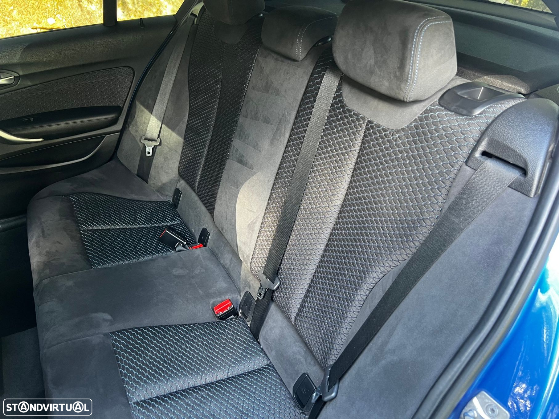 BMW 116 d Pack M - 32