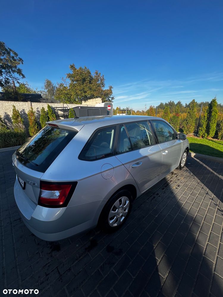 Skoda Fabia - 10