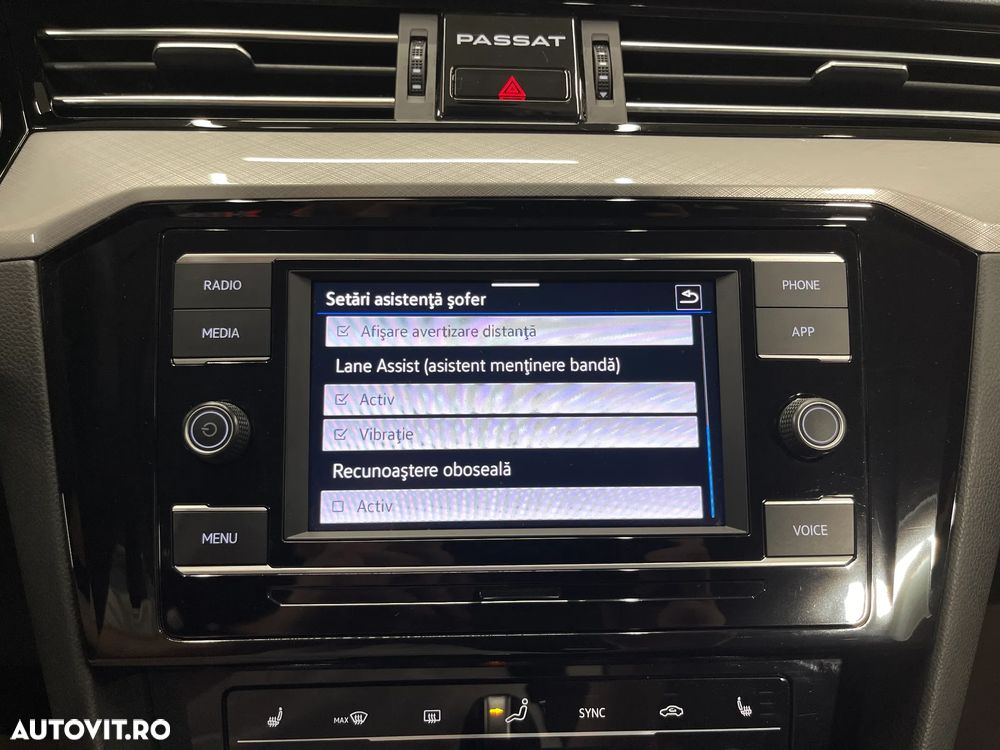 Volkswagen Passat 2.0 TDI DSG Comfortline - 18
