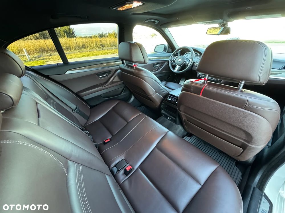 BMW Seria 5 535i Sport-Aut Modern Line - 12