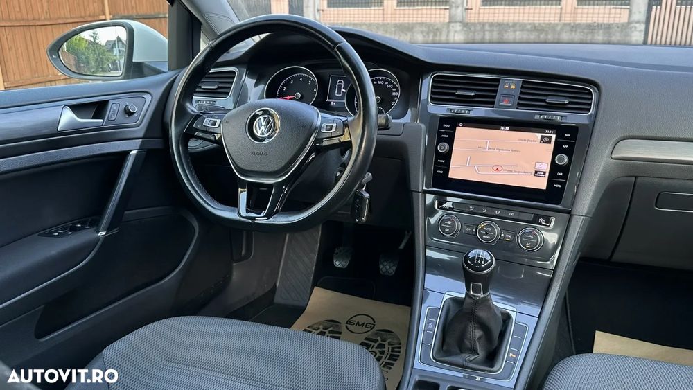 Volkswagen Golf 1.0 TSI Comfortline - 12