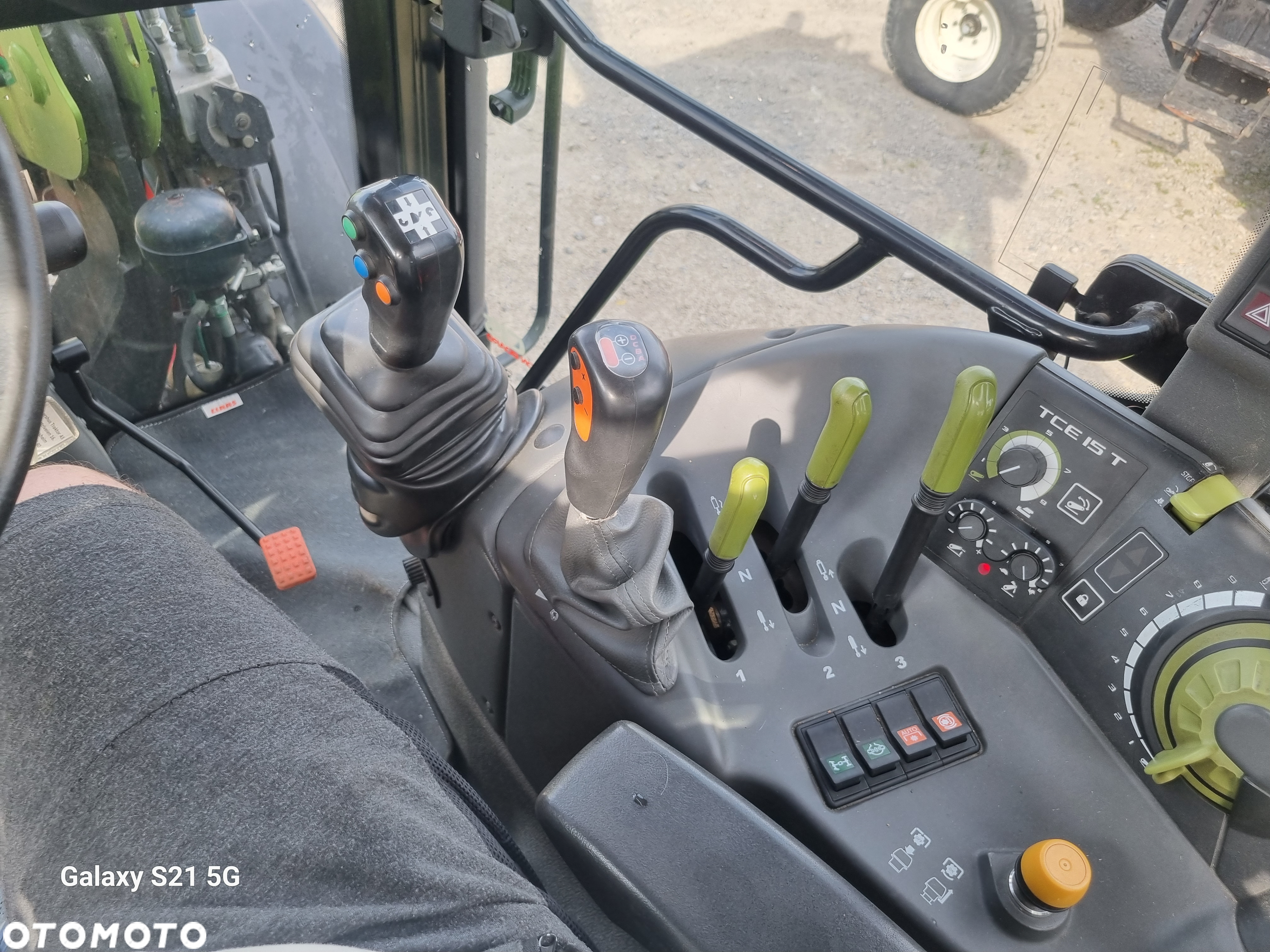Claas Arion - 10