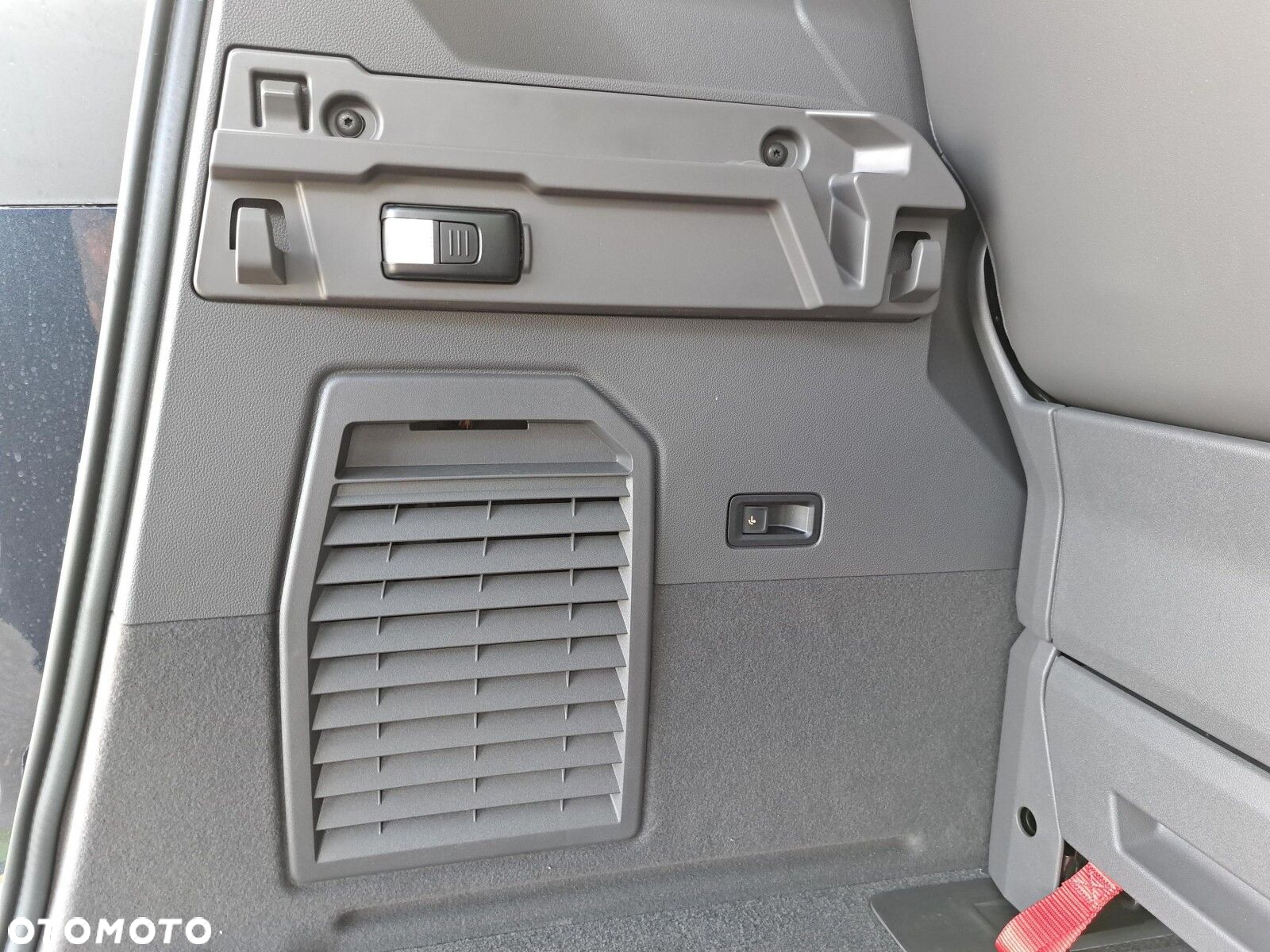 Volkswagen Multivan - 9