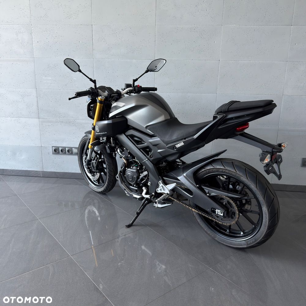 Yamaha MT - 9