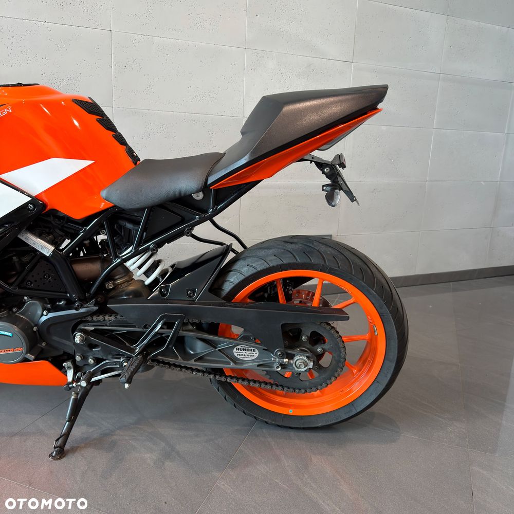 KTM RC 125 - 10