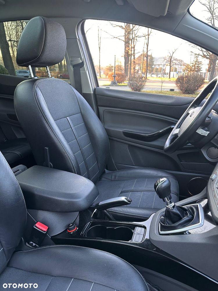 Ford Kuga 2.0 TDCi 4x4 Titanium - 19