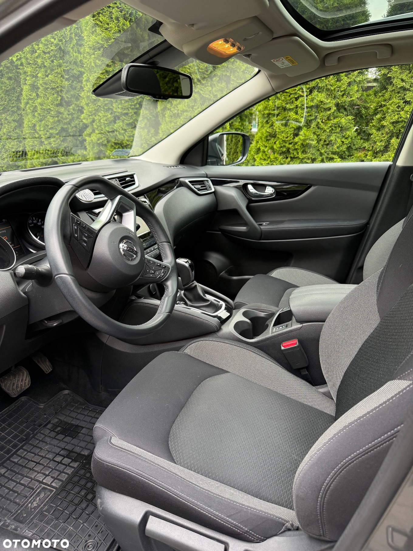 Nissan Qashqai 1.3 DIG-T Acenta DCT - 12