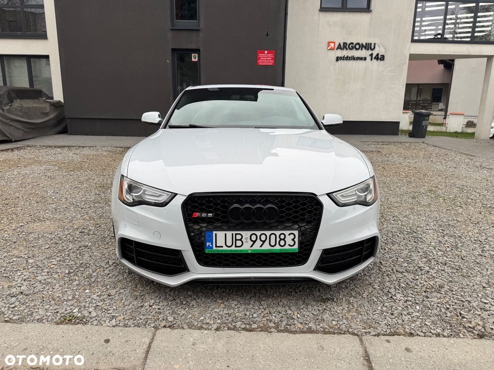 Audi RS5 Coupé Standard - 23
