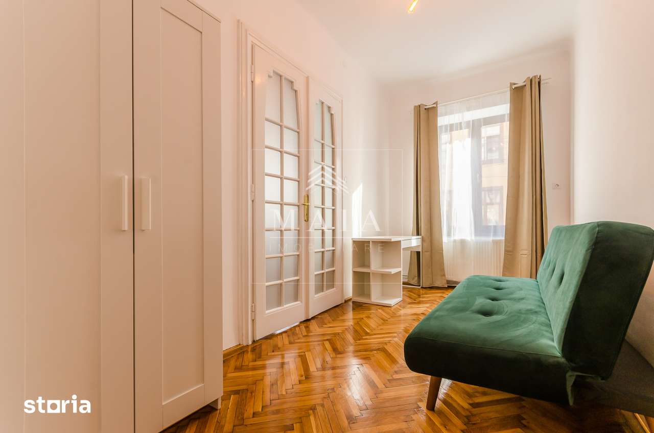 Apartament renovat, imobil tip vila, garaj, zona centrala — fotografia 1
