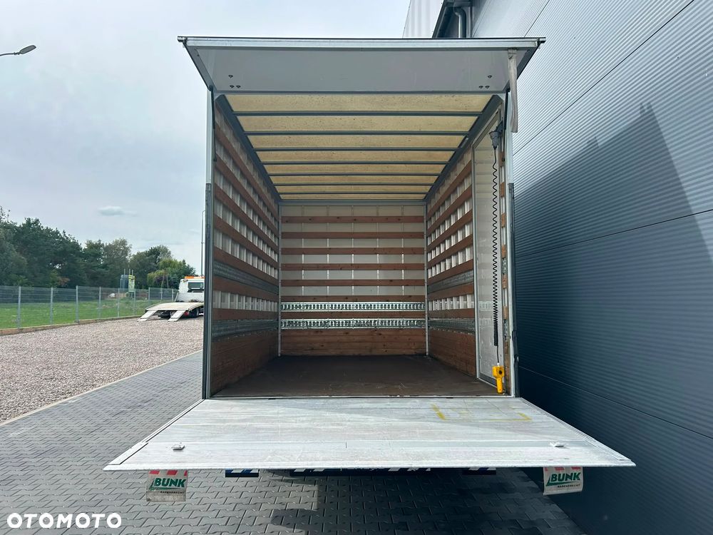 Iveco Daily 40C18 35C18 3.0 HPI Hi-Matic Kontener 8 palet + winda 800kg + drzwi boczne **Climatronic**Serwis**Sprowadzony** - 10