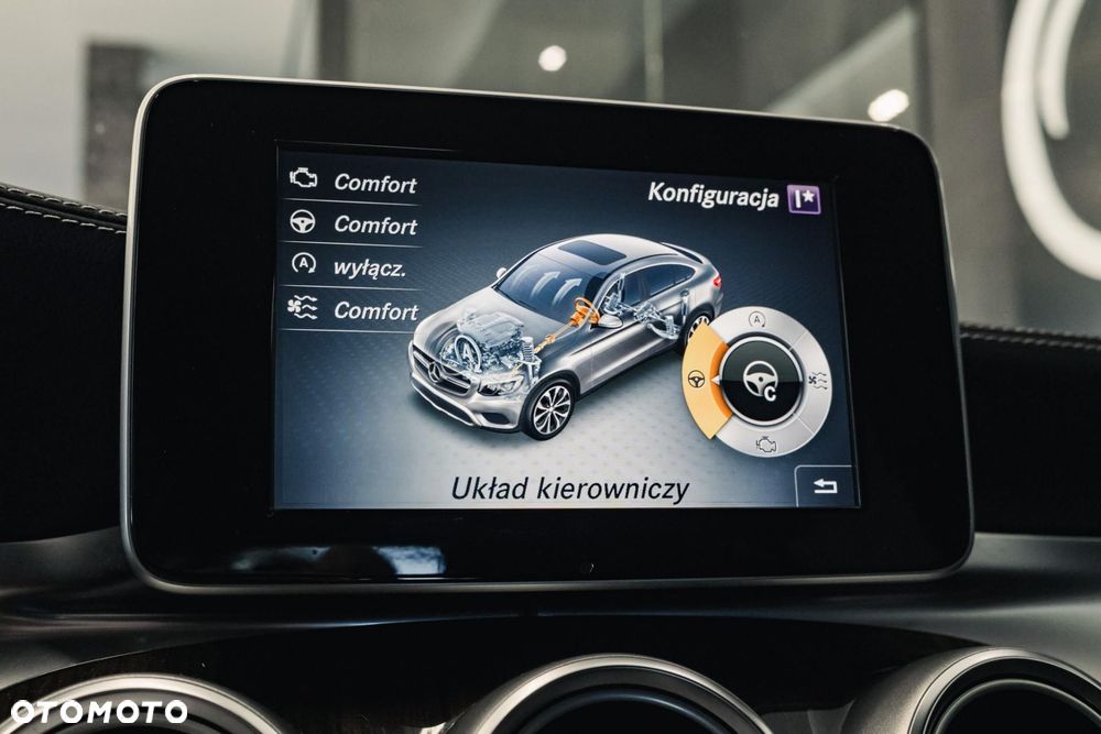 Mercedes-Benz GLC 220 d 4Matic 9G-TRONIC AMG Line - 21