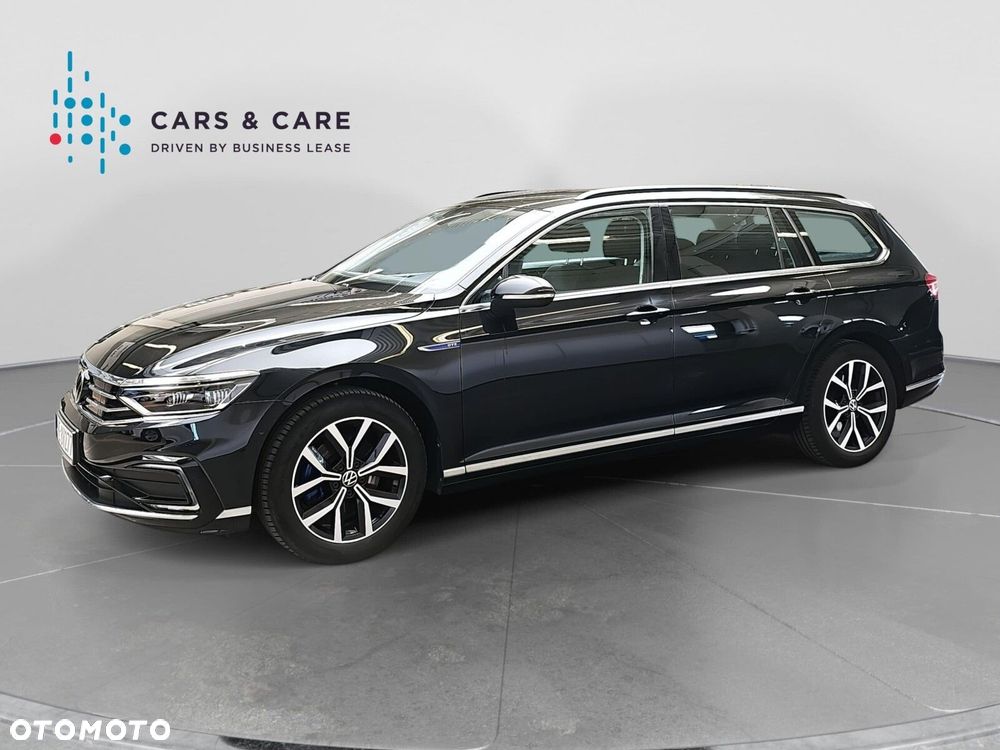 Volkswagen Passat - 8