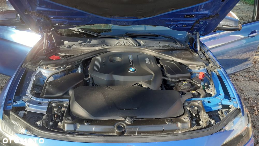 BMW Seria 3 320i xDrive M Sport - 39