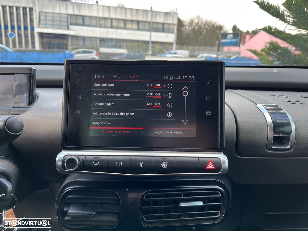 Citroën C4 Cactus 1.2 PureTech Shine Pack - 38