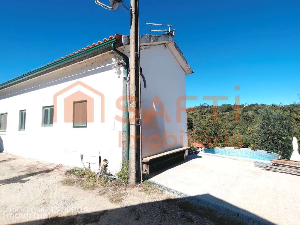 MORADIA T2 RESTAURADA, COM GARAGEM E TERRENO DE CULTIVO. - Grande imagem: 5/43