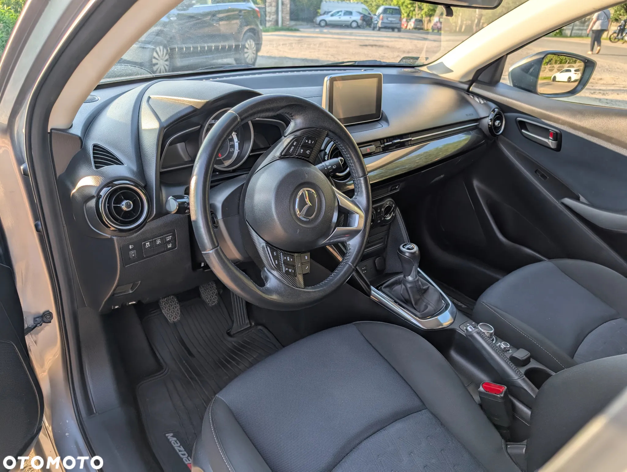 Mazda 2 1.5 Skyenergy - 10