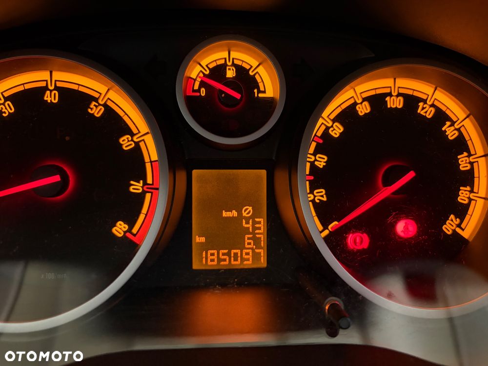 Opel Corsa 1.2 16V Enjoy - 27