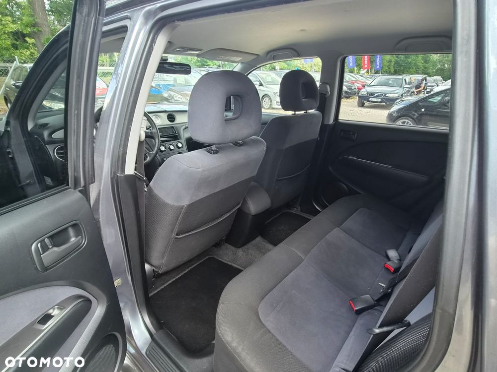 Mitsubishi Outlander 2.0 Comfort - 25