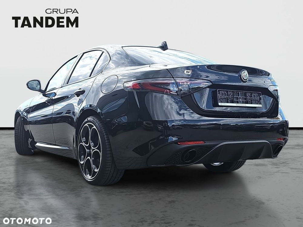 Alfa Romeo Giulia - 7