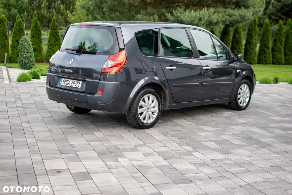 Renault Grand Scenic - 20