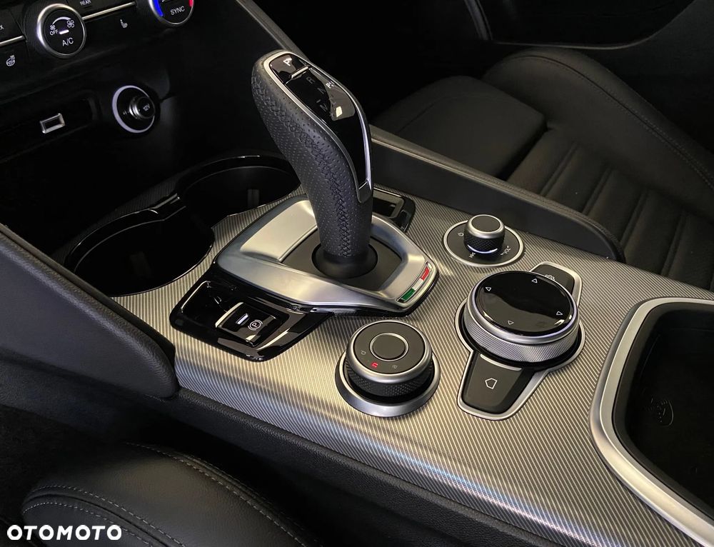 Alfa Romeo Giulia 2.0 Turbo Veloce Q4 - 20