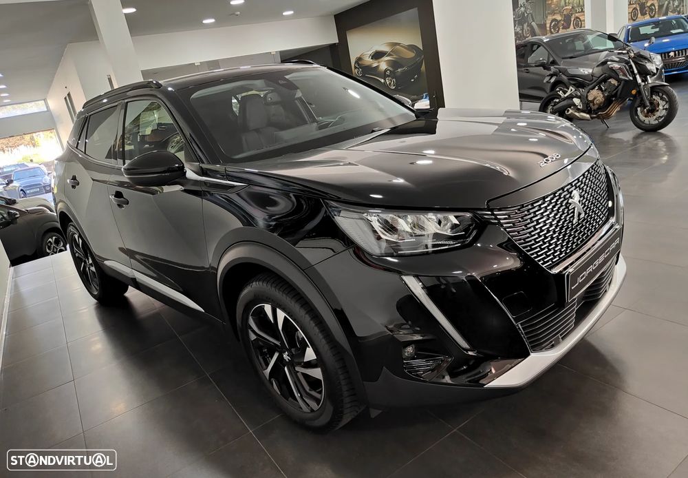 Peugeot 2008 1.2 PureTech Allure EAT8 - 6