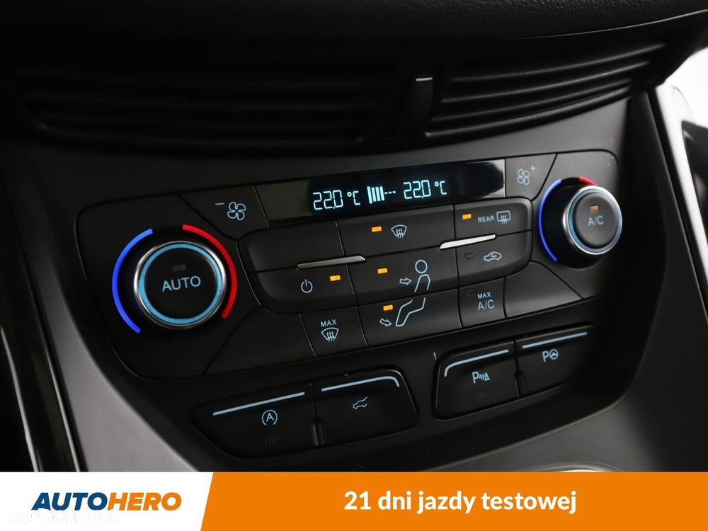 Ford Kuga 2.0 TDCi FWD ST-Line - 24