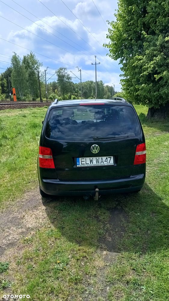 Volkswagen Touran 1.6 - 6
