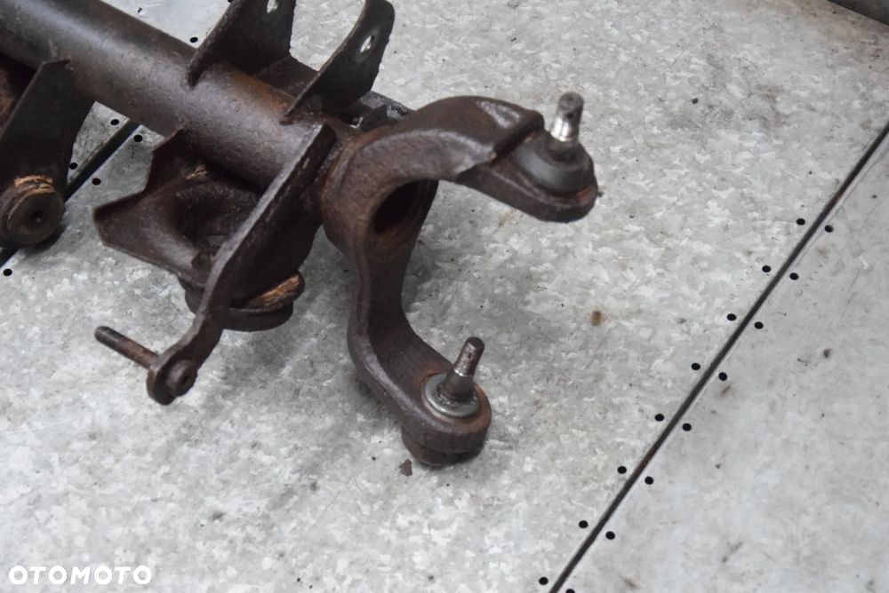 JEEP CHEROKEE XJ 2.5 TD MOST PRZÓD 41/11 - 13