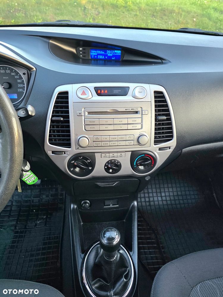 Hyundai i20 - 16