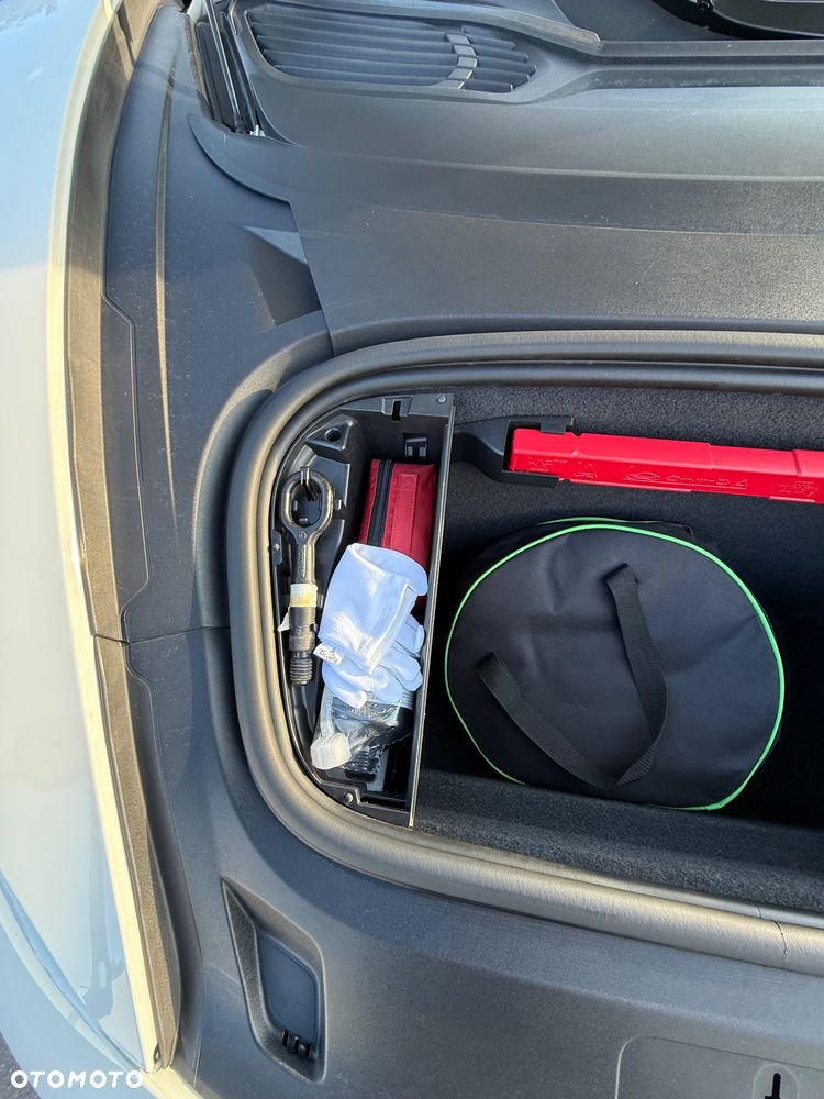 Porsche Taycan 4S Performance Plus - 19