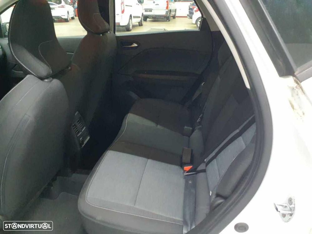 Renault Captur 1.6 E-Tech Full Hybrid Techno - 8