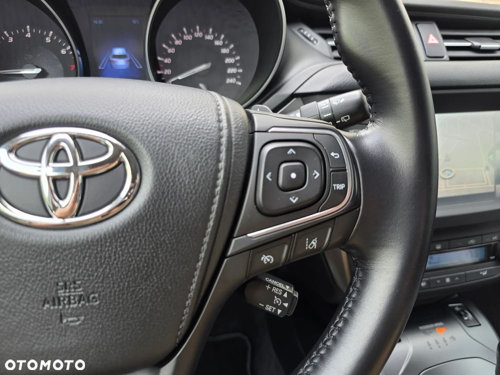 Toyota Avensis - 31