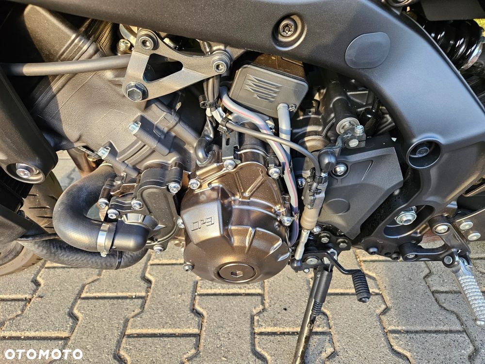 Yamaha XSR - 7
